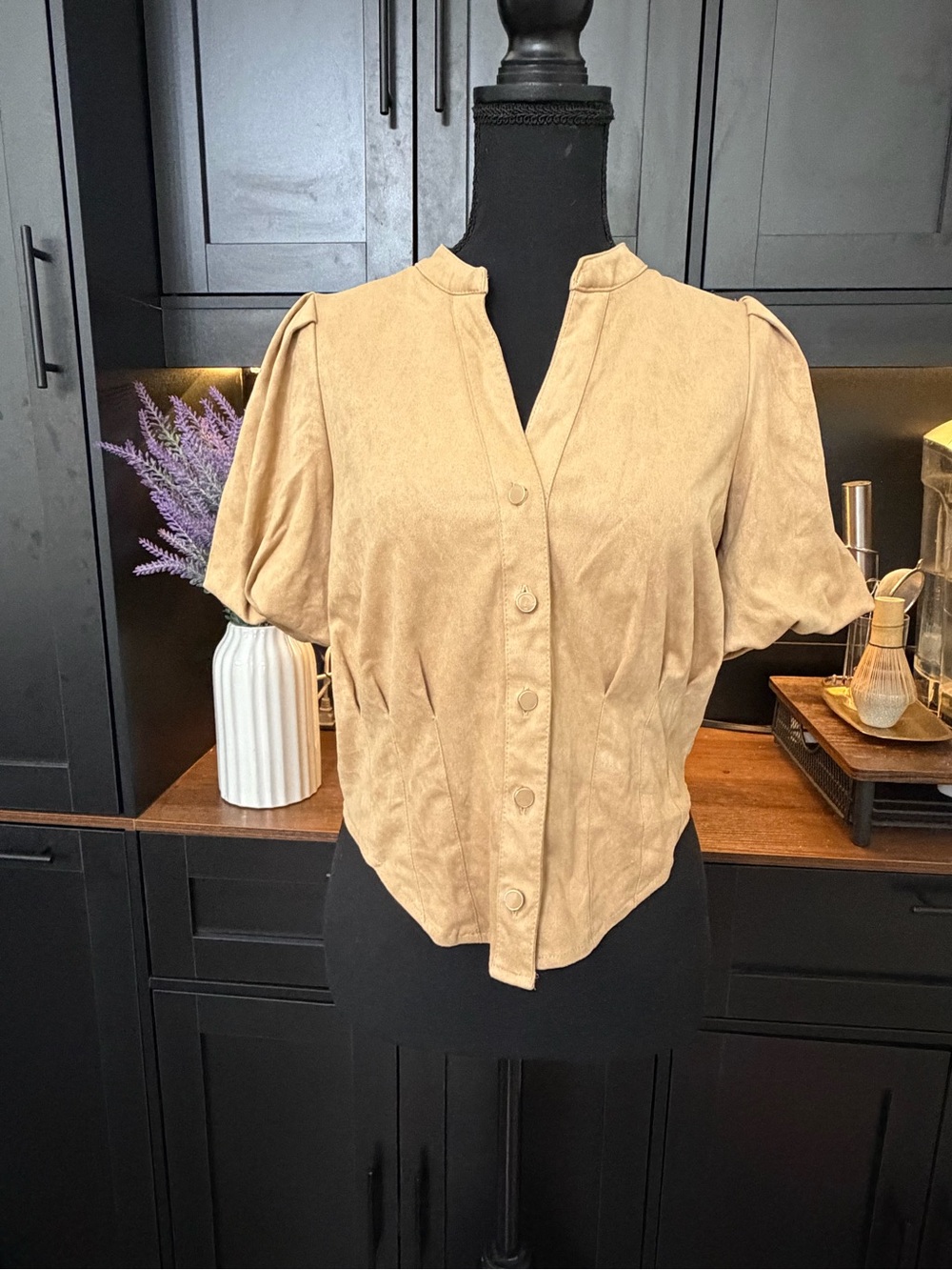 Bagatelle Tan Button-Front Puff Sleeve Blouse